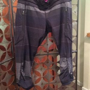 Lululemon knee length leggings. Size 10.